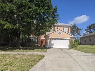 230 Rob Roy Dr - Clermont, FL