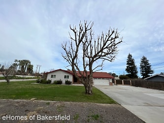 1108 Nord Ave - Bakersfield, CA
