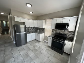 5724 S May St unit 2 - Chicago, IL