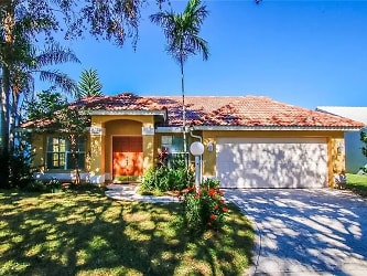 12691 Eagle Pointe Cir - Fort Myers, FL