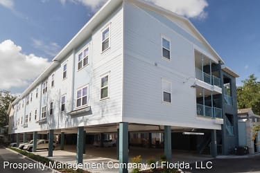 1011 SW 5th Avenue Apartments - Gainesville, FL