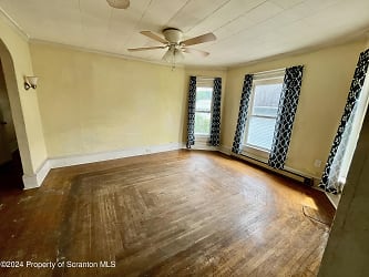 19 Thorn St #2 - Carbondale, PA