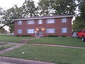 503 E Walnut Ave - Ponca City, OK