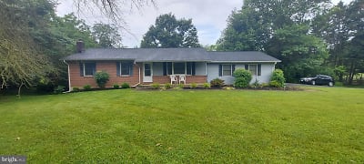 13335 Old Annapolis Rd - Mount Airy, MD