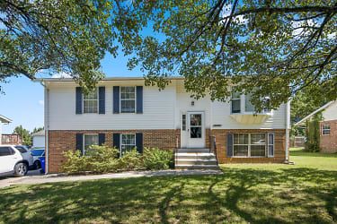 8709 37th Ave - College Park, MD