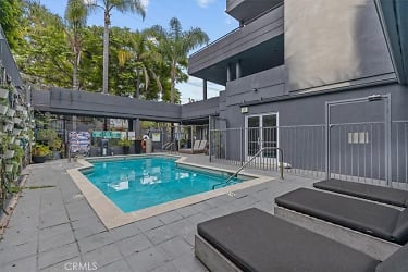 939 Palm Ave #411 - West Hollywood, CA