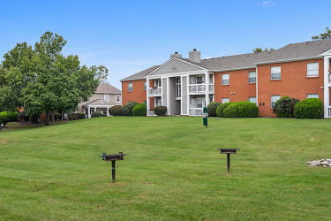 Villages At Spring Hill Apartments - Spring Hill, TN