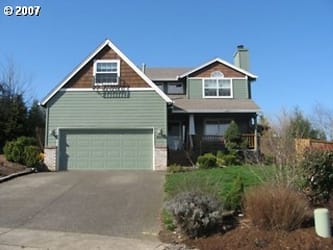 16611 SE East View Ct - Portland, OR