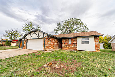 1625 Rolling Stone Dr - Norman, OK