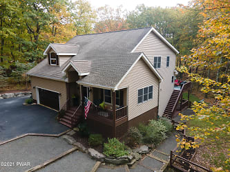 802 Overlook Ct - Lords Valley, PA