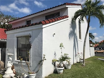 2012 San Remo Cir - Homestead, FL