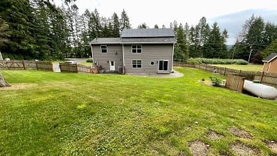 546 SW Miller Rd - Port Orchard, WA