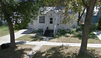 514 W 3rd St - Webster, SD
