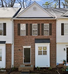 849 Genford Ct - Raleigh, NC