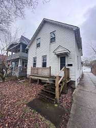 2099 W 83rd St - Cleveland, OH
