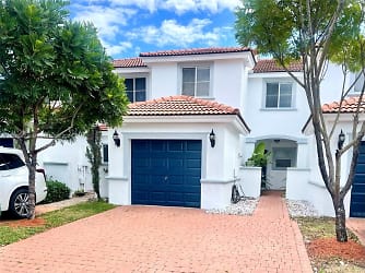 4887 NW 116th Ave - Doral, FL