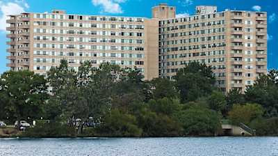 Cooper River Plaza Apartments - Pennsauken, NJ