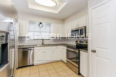 820 Maple Leaf Drive - Arlington, TX