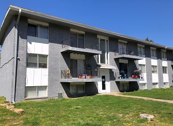 709 N 13th Terrace - Leavenworth, KS