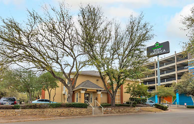 Furnished Studio - Fort Worth - Medical Center Apartments - Fort Worth, TX