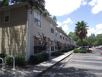 3901 SW 20th Ave #506 - Gainesville, FL