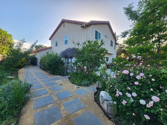 2463 Winding Brook Rd - Paso Robles, CA