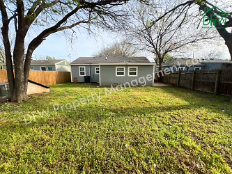 1607 NW Irwin Ave - undefined, undefined