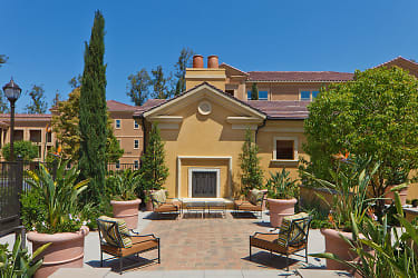 Amalfi Apartments - Tustin, CA