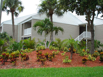 Grande Bay Apartments - Clearwater, FL