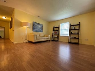 7000 Lincoln Dr Apartments - North Richland Hills, TX