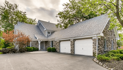 725 Stonebridge Rd - Frankfort, IL