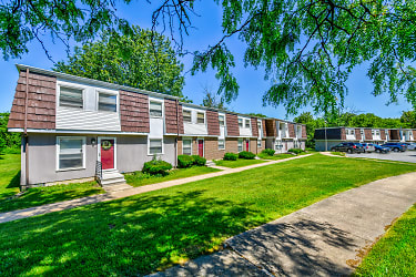 Pine Hill Village Apts Apartments - York, PA