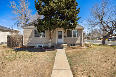 2444 11th Ave - Greeley, CO