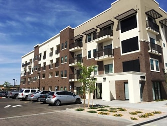 Meridian Apartments - Tempe, AZ