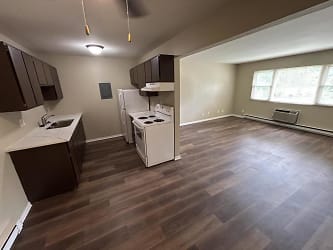 230 S Division St unit 14 - Waunakee, WI