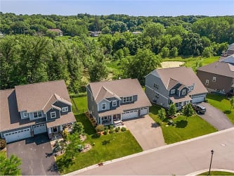 5596 Orchard Cove - Mound, MN