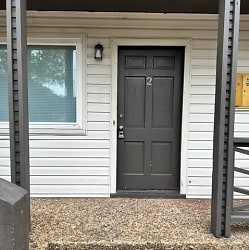 4805 Hickory Ave unit 2 - North Little Rock, AR