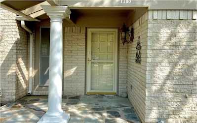 1708 Hendrick Dr - Plano, TX