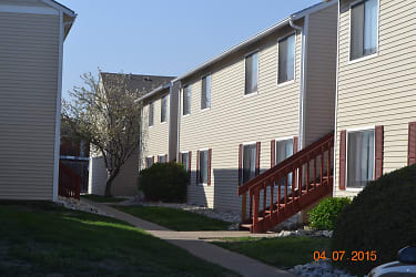 Oakbrook Terrace Apartments - Topeka, KS