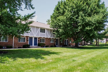 Carnaby Village Townhomes Apartments - Columbus, OH