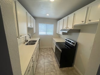 2920 Briarwood Rd unit H-05 - undefined, undefined
