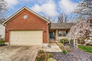 7791 Acorn Trail - Maineville, OH
