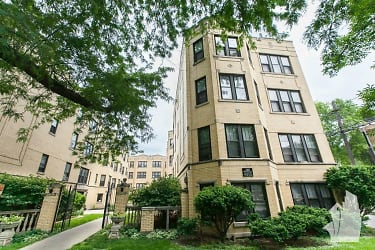 3815 N Greenview Ave unit 3817-2W - Chicago, IL