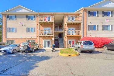 1201-1207 North Main Apartments - Blacksburg, VA
