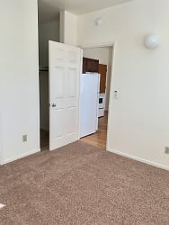 2404 N Vancouver Ave - Portland, OR