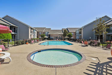Country Place Apartments - Killeen, TX