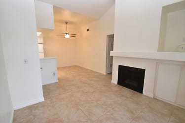 101 S Lakeview Ave unit R - Anaheim, CA