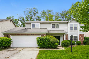 2946 Scottsdale Dr - Indianapolis, IN
