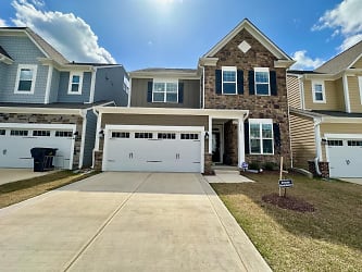 111 Cressida Wds Dr - Holly Springs, NC
