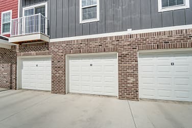 Premier Flats Apartments - Bluffton, IN